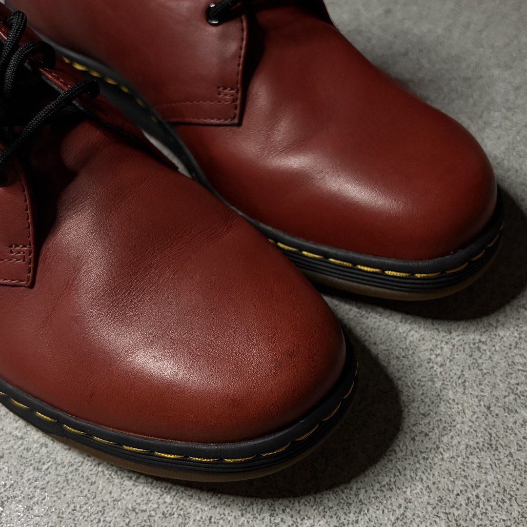 Dr Martens Cavendish Oxford Shoes (Category: Casual Shoes) located in Talisay. Submitted by re_sell01 (Listing ID 1467755922, Image 2). Description: Dr Martens Cavendish Oxford Shoes Size 8M/41EU Softwair Comfort Footbed Minor Signs of Usage Color: Cherry Red 9/10 Condition.