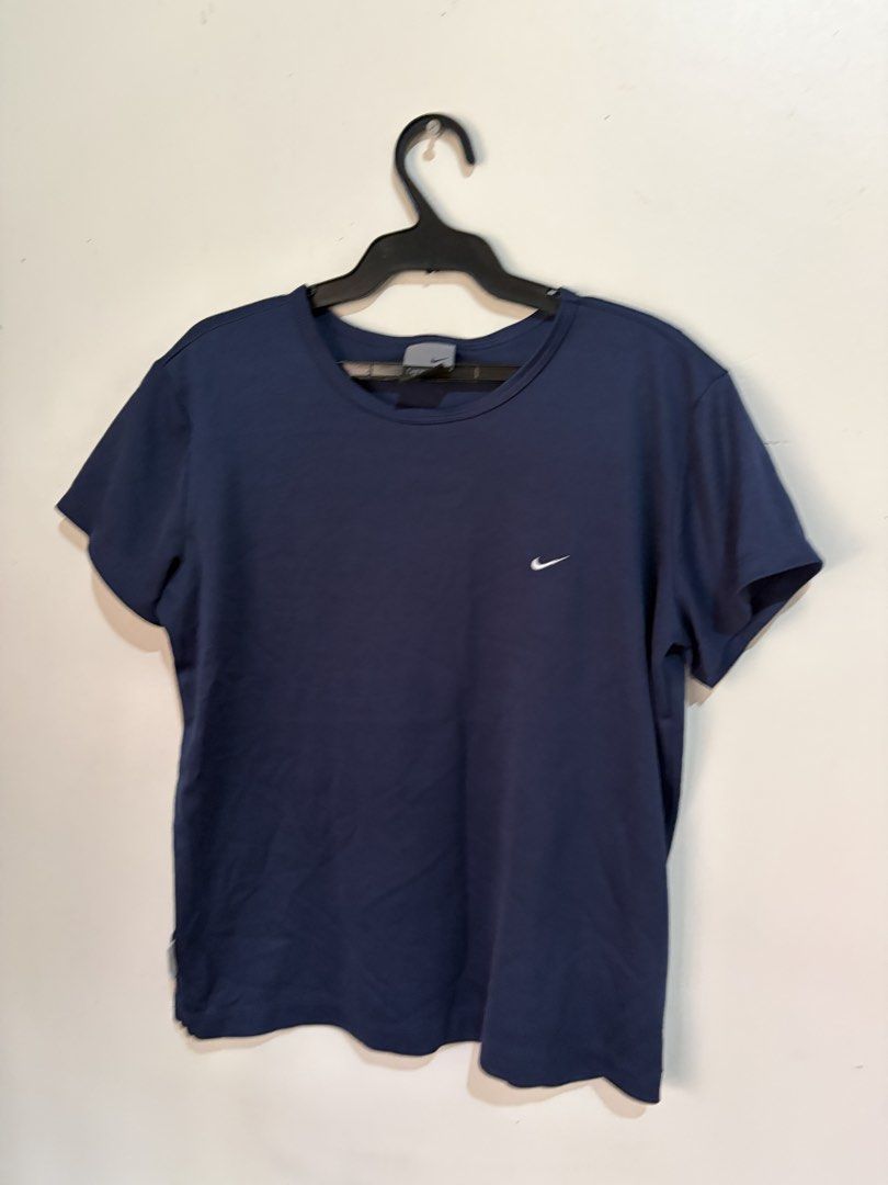 Dri Fit Nike Navy Blue Shirt (Category: Shirts) located in Manila. Submitted by serra_shop (Listing ID 1467640948, Image 2). Description: Original 100% Nike Dri Fit Location : Pampanga Courier : J&T.