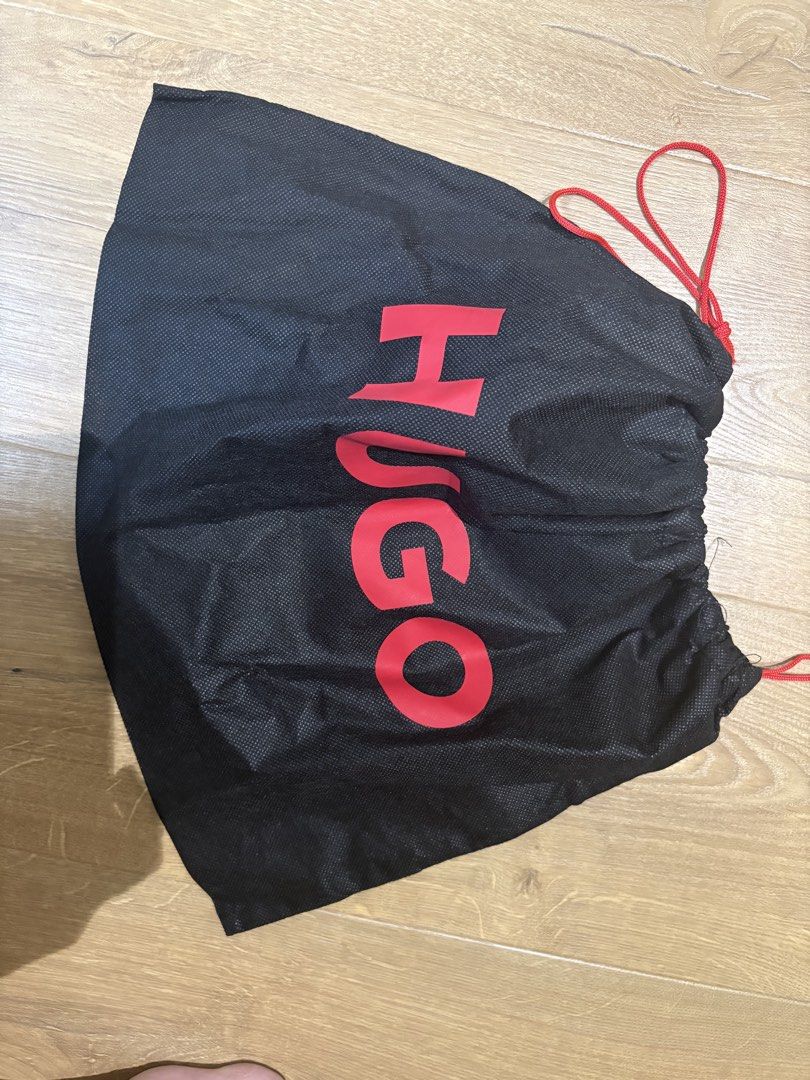 Dust bag HUGO BOSS (Category: Other Accessories) located in Taguig. Submitted by melescolar (Listing ID 1467657359, Image 1). Description: .