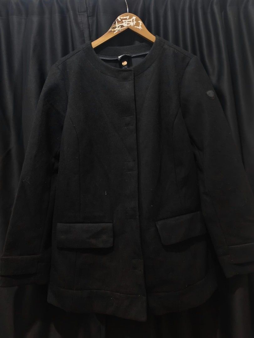 EA7 Emporio Armani Black Coat Jacket (Category: Coats, Jackets and Outerwear) located in Baguio. Submitted by solo_ukay (Listing ID 1467788095, Image 1). Description: - Brand: EA7 Emporio Armani - Color: Solid black - Neckline: Crew neck with hidden button front closure - Pockets: Convenient front flap pockets at the hips - Cuffs: Adjustable strap details with buttons on the sleeves - Branding: Subtle tonal rubber logo badge on the left sleeve - 