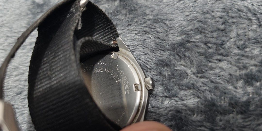 Eddie Bauer 10th Anniversary ( Unisex) (Category: Men's Watches) located in Cebu City. Submitted by aceoftime (Listing ID 1467787149, Image 3). Description: In good condition 10th anniversary edition Analog quartz w/ date display Stainless steel case Fitted with Nato nylon strap Watch only Our Guarantee: 💯 Authentic All watches are checked by our experienced technician to ensure good functionality Please manage your expectations since these are 