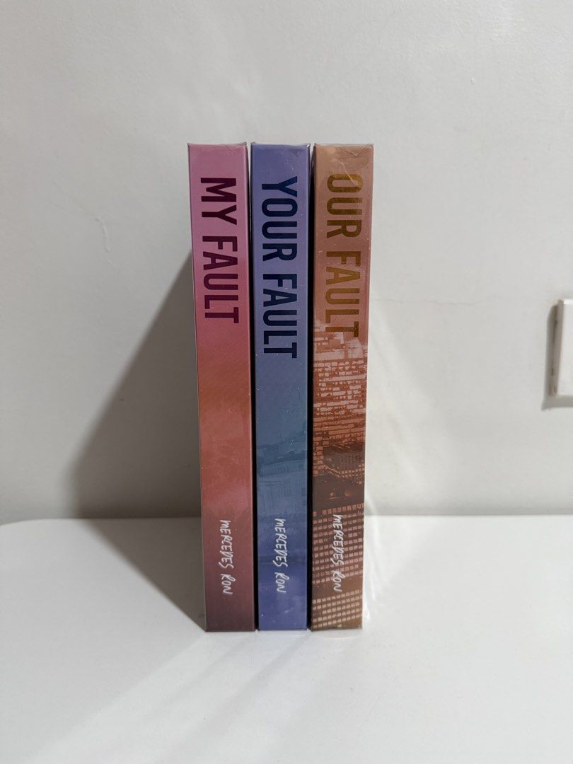 EE Mercedes Ron (Category: Storybooks) located in Malolos. Submitted by thebookdragonslair (Listing ID 1467728130, Image 3). Description: ✅EE Mercedes Ron --------- 🤍 MOP: BDO / BPI / Gcash / Maribank ️🤍 MOD: J&T / Lalamove 📍 Location: Malolos, Bulacan .