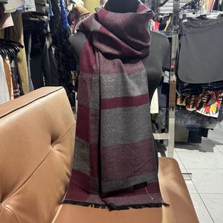 (Category: ) located in . Submitted by houseofbell (Listing ID 1467606925, Image 1). Description: .