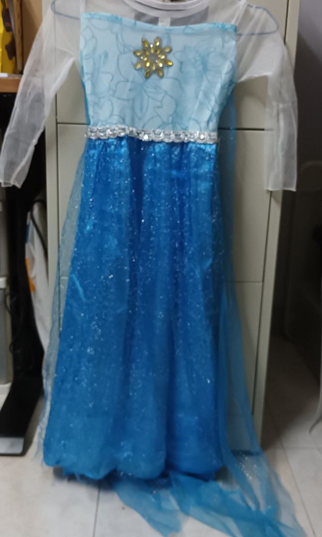 Elsa costume (Category: Babies & Kids Fashion) located in Quezon City. Submitted by cmagday (Listing ID 1467671862, Image 3). Description: Elsa costumem.worn only 1 time for pictorial. almost brand new and still with plastic storage bag. this is from personal use and not from 2nd-hand shop/ ukay-ukay. SIZE L 130cm.