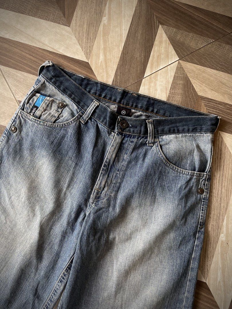 Enyce Light Washed Jorts (Category: Jeans) located in Pagadian. Submitted by thrift.wrld (Listing ID 1467711094, Image 2). Description: ( Enyce Light Washed Jorts ) Dimensions: • Waist: 34 • Length: 24.5 • Thigh: 14 • Hem: 13 Drop Prices: • Mine: 500 + ₱9O shipping fee (sf) .
