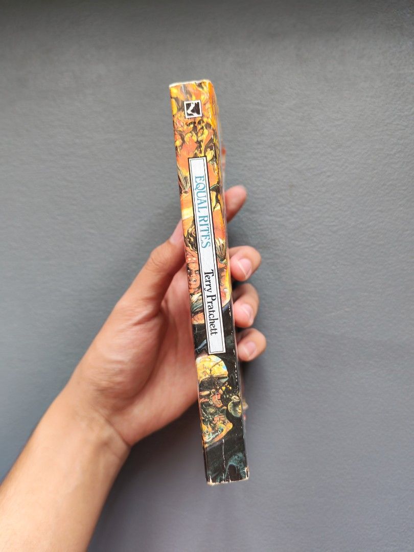 Equal Rites by Terry Pratchett - MMPB (Category: Storybooks) located in Batangas. Submitted by bebop_014 (Listing ID 1467629814, Image 3). Description: Spine creases. Minor shelf wear. Tanned pages. Good condition. MMPB 📩Message me for more details.
