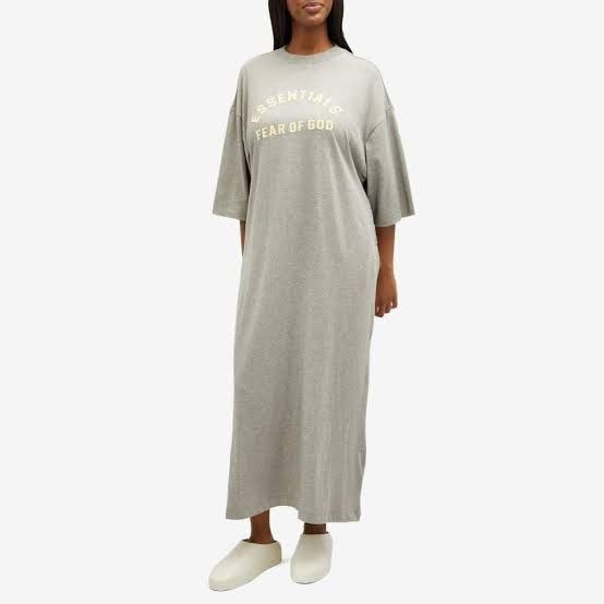 Essentials Oversize maxi dress (Category: Dresses) located in Baguio. Submitted by all_uneed2600 (Listing ID 1467750921, Image 2). Description: oversize fit xs tag can fit til semi large.