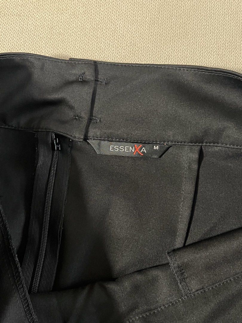 Essenxa black pencil skirt (Category: Skirts) located in Las Pinas. Submitted by jilanah (Listing ID 1467772248, Image 2). Description: .