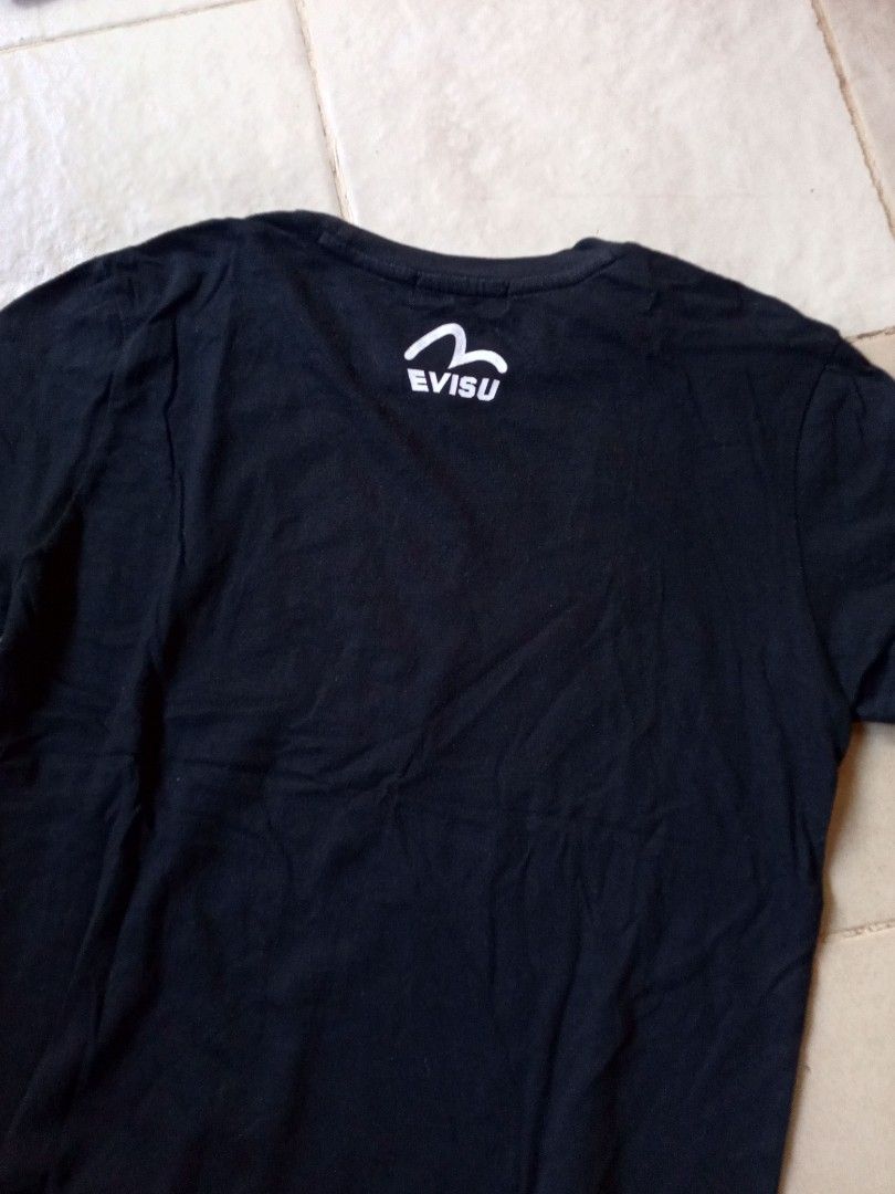 Evisu women's (Category: Shirts) located in Ajuy. Submitted by keenstone_527dd8 (Listing ID 1467612118, Image 3). Description: .