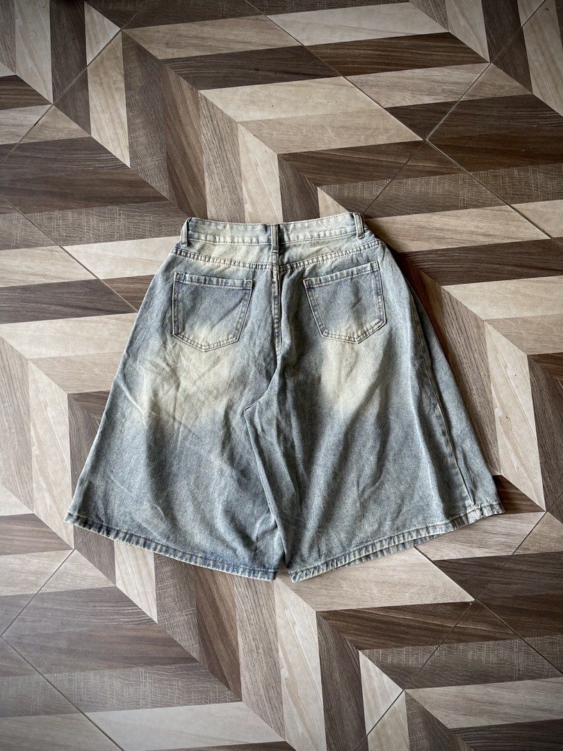 Faded Blue Washed Jorts (Category: Shorts) located in Pagadian. Submitted by thrift.wrld (Listing ID 1467707377, Image 2). Description: ( Faded Blue Washed Jorts ) Dimensions: • Waist: 29 • Length: 24 • Thigh: 17 • Hem: 16 Drop Prices: • Mine: 400 • Grab: 500 • Steal: 600 (automatic yours) + ₱9O shipping fee (sf) .