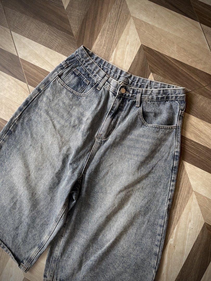 Faded Light Washed Jorts (Category: Shorts) located in Pagadian. Submitted by thrift.wrld (Listing ID 1467709210, Image 2). Description: ( Faded Light Washed Jorts ) Dimensions: • Waist: 32 - 33 • Length: 27.5 • Thigh: 15 • Hem: 13.5 Drop Prices: • Mine: 400 + ₱9O shipping fee (sf).