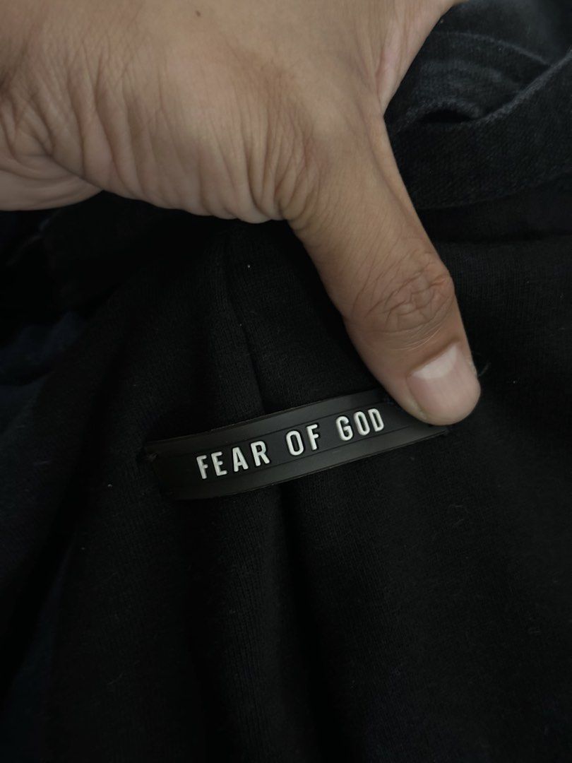 Fear of god (Category: Shorts) located in Alitagtag. Submitted by bhthrift_30 (Listing ID 1467744059, Image 3). Description: Fear of god 32-36 waistline Excellent xonsition 1000+sf Dm📩.