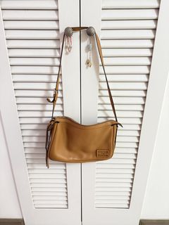 (Category: ) located in . Submitted by vintage.paradise_online.shop (Listing ID 1467662311, Image 1). Description: .