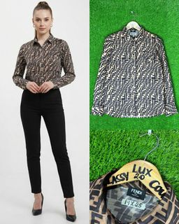 (Category: ) located in . Submitted by luxurygarments (Listing ID 1467618191, Image 1). Description: .