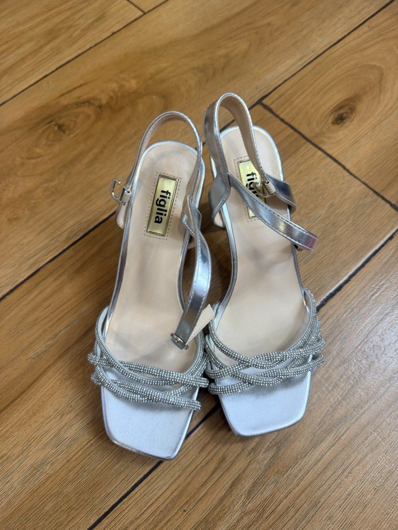 Figlia and italian heels bundle (Category: Heels) located in Quezon City. Submitted by destashingmycloset (Listing ID 1467607970, Image 1). Description: .