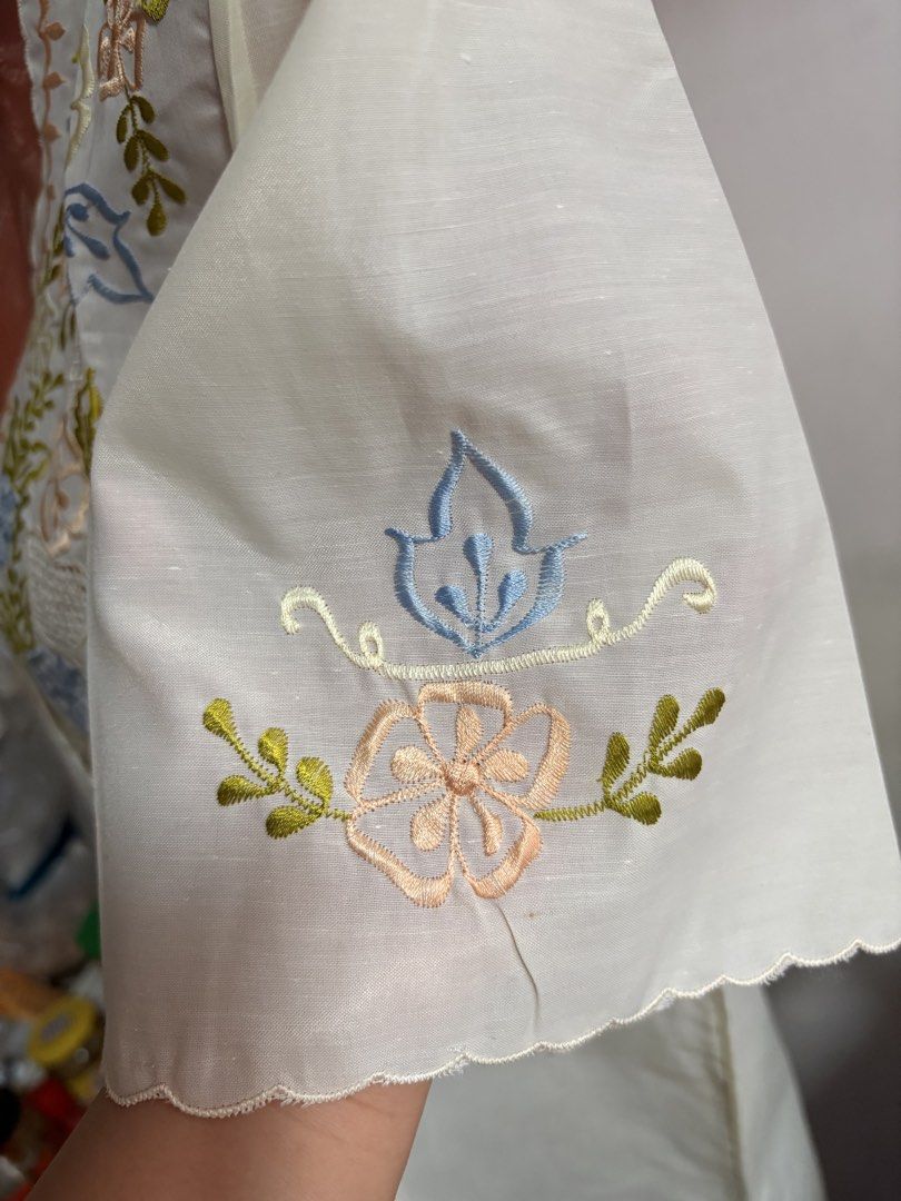 Filipiniana Blouse (Category: Blouses) located in Marikina City. Submitted by thrifty_trinkets_by_anais (Listing ID 1467680093, Image 2). Description: 🌸 Selling own preloved/brand new items for less - EVERYTHING is negotiable as long as REASONABLE in price 🤗 🙏🏻 Please also check my account for more marked down items 🫶 📍Marikina near S&R/Uniqlo 💳 Maribank/Maya/Gcash 🏍️ Grab/Lalamove/J&T (by schedule) 🗓️ Offers/Reservations will be honored