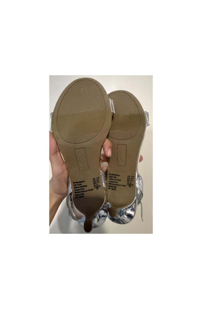 Fioni Silver Heels (Category: Heels) located in Legazpi City. Submitted by alyblueberyl (Listing ID 1467610991, Image 2). Description: Brandew/ Never worn Size 7 1/2 2inch heel No box included Padala from Canada.
