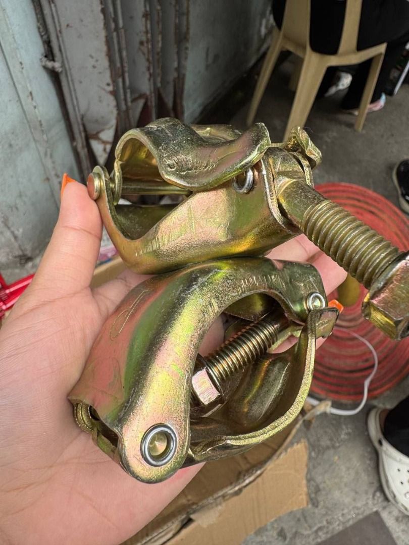 fix clamp Specs: 1 1/4 (Category: Everything Else Others) located in Manila. Submitted by 09171479278_elsie. (Listing ID 1467657702, Image 2). Description: fix clamp Specs: 1 1/4.
