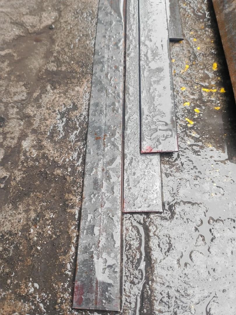 FLAT BAR Specs: 3.3 X 1 RED (Category: Everything Else Others) located in Manila. Submitted by joeyroque09 (Listing ID 1467682750, Image 2). Description: FLAT BAR Specs: 3.3 X 1 RED.