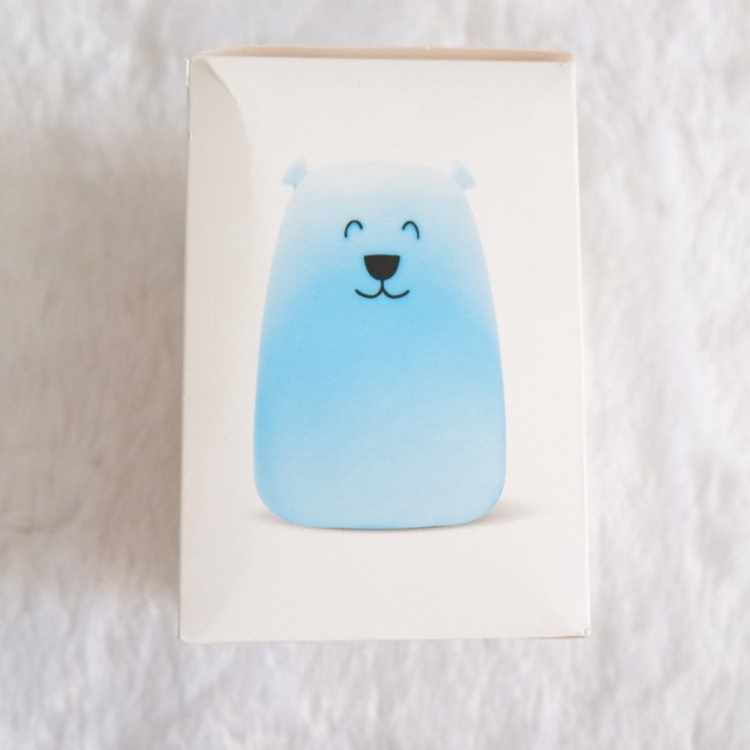 Flying Tiger Lysende Bjørn Luminous Bear Colour Change Night Light (Category: Lighting) located in Las Pinas. Submitted by prettypetite.preloved (Listing ID 1467690550, Image 2). Description: - Color-changing luminous bear night light - Cycles through multiple relaxing colors - Ideal for kids' rooms or bedside tables - Condition: Brand new with original box 📍las piñas (near alabang) 💵 gcash/bpi (payment first) or cash if pick-up 🛵 lalamove/j&t