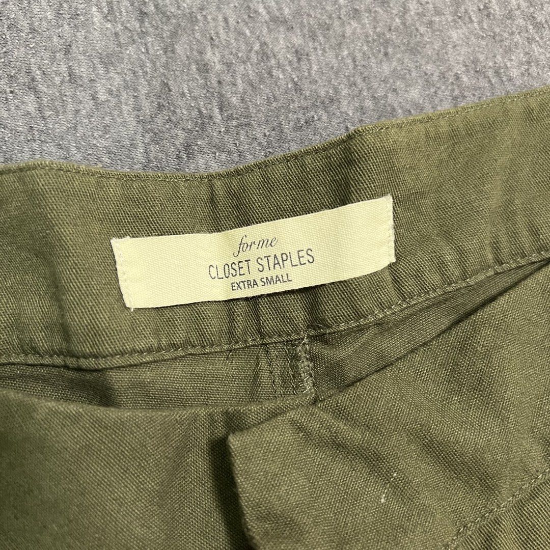 For me olive green shorts (Category: Shorts) located in Las Pinas. Submitted by jilanah (Listing ID 1467768700, Image 2). Description: .