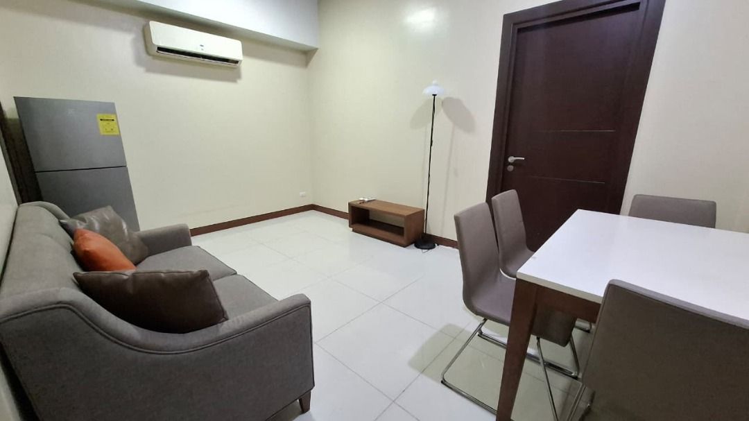 FOR RENT: 1BR in Three Central, Makati CBD (Category: Apartments & Condos) located in Makati City. Submitted by sparxrealestate (Listing ID 1467666436, Image 3). Description: FOR RENT: 1BR in Three Central, Makati CBD Valero Street, Salcedo Village, Makati City Property Details: 1 bedroom unit 46.70 square meters Fully furnished 31st floor Rental Price: 35,000/month Inclusive of Association Dues.