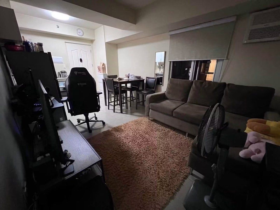 FOR SALE: (Category: Apartments & Condos) located in Taguig. Submitted by home.pad (Listing ID 1467750424, Image 1). Description: 🏙️ FOR SALE | AVIDA TOWERS SAN LORENZO 🏙️ 📍 Chino Roces Avenue, Makati City 🏢 Developer: Ayala Land ✨ 2-Bedroom Fully Furnished Unit 📐 52 sqm 🏢 22nd Floor 🌆 Facing Don Bosco 🚿 2 Toilet & Bath 🛋️ Fully Furnished 🚗 With Parking 📜 Clean Title on Hand 💰 ₱12,000,000 — INCLUDING PARKING 📲 For viewing and inquiri