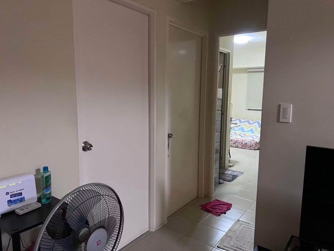 FOR SALE: (Category: Apartments & Condos) located in Taguig. Submitted by home.pad (Listing ID 1467750424, Image 3). Description: 🏙️ FOR SALE | AVIDA TOWERS SAN LORENZO 🏙️ 📍 Chino Roces Avenue, Makati City 🏢 Developer: Ayala Land ✨ 2-Bedroom Fully Furnished Unit 📐 52 sqm 🏢 22nd Floor 🌆 Facing Don Bosco 🚿 2 Toilet & Bath 🛋️ Fully Furnished 🚗 With Parking 📜 Clean Title on Hand 💰 ₱12,000,000 — INCLUDING PARKING 📲 For viewing and inquiri