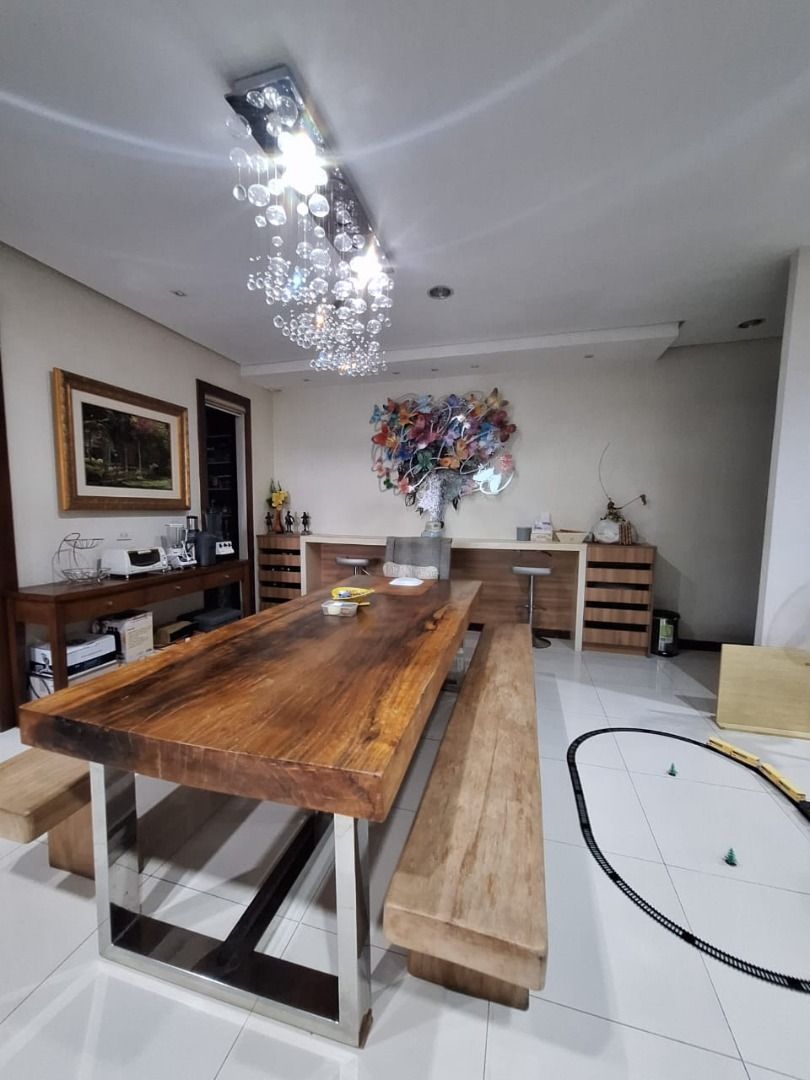 For Sale: Horseshoe Townhouse (Category: Townhouse) located in San Juan City. Submitted by propertiesask (Listing ID 1467700268, Image 3). Description: For Sale Horseshoe Townhouse Lot area: 193 sqm Floor area: 550 sqm 3 storey 4 Bedrooms 4 T&B Den/office (convertible to bedroom) Massage rm w/ steam bath + bathroom *also convertible to bedroom Powder room Large terrace Laundry room Shoe room Maid's rm 4 car garage Price: 65M.