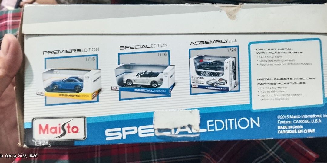 FORD Mustang GT (Category: Vehicle & Diecast Models) located in Manila. Submitted by amomof3at41 (Listing ID 1467671082, Image 3). Description: Ford Mustang G% special edition 1967 1:24 scale maisto blue and silver colorway.