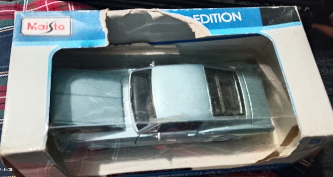 FORD Mustang GT (Category: Vehicle & Diecast Models) located in Manila. Submitted by amomof3at41 (Listing ID 1467671082, Image 2). Description: Ford Mustang G% special edition 1967 1:24 scale maisto blue and silver colorway.