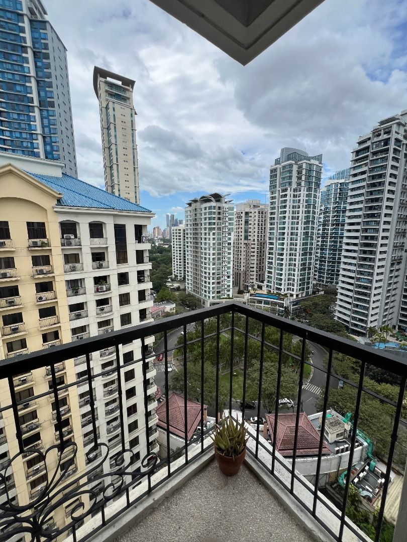 FORBESWOOD HEIGHTS - PRICED TO SELL! 2BR, 84.5 sqm, Penthouse with high ceilings and balcony (Category: Apartments & Condos) located in Caloocan City. Submitted by alcrayproperties (Listing ID 1467645791, Image 1). Description: A spacious 2 BR, 84.5sqm Penthouse unit located on the 18th floor of Tower 3, Forbeswood Heights, in the heart of Bonifacio Global City (BGC), Taguig. With the highest ceilings in the building and with a balcony, this is a