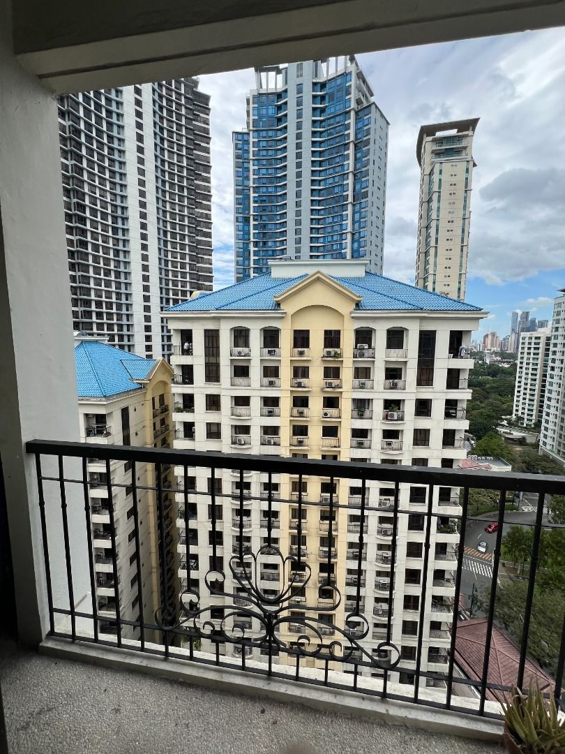 FORBESWOOD HEIGHTS - PRICED TO SELL! 2BR, 84.5 sqm, Penthouse with high ceilings and balcony (Category: Apartments & Condos) located in Caloocan City. Submitted by alcrayproperties (Listing ID 1467645791, Image 3). Description: A spacious 2 BR, 84.5sqm Penthouse unit located on the 18th floor of Tower 3, Forbeswood Heights, in the heart of Bonifacio Global City (BGC), Taguig. With the highest ceilings in the building and with a balcony, this is a