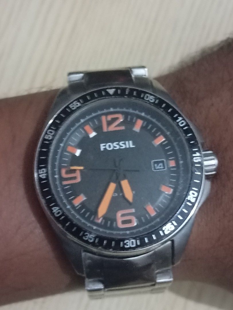 Fossil (Category: Men's Watches) located in Las Pinas. Submitted by quick_deals_great_finds2 (Listing ID 1467725247, Image 3). Description: Original good working condition Quartz with battery 42mm large fits wrist 7 inches.