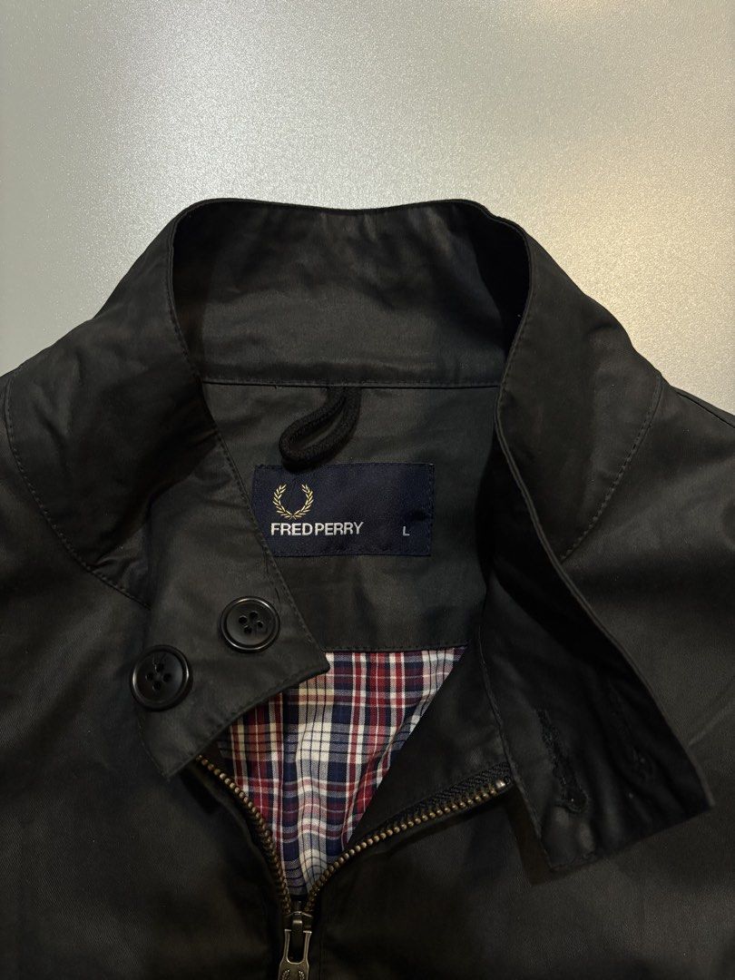 Fred Perry Jacket (Category: Coats, Jackets and Outerwear) located in Caloocan City. Submitted by thlyn (Listing ID 1467767258, Image 3). Description: Parang leather type.