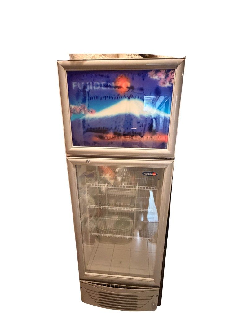 Fujidenzo Chiller (Category: Refrigerators and Freezers) located in San Juan City. Submitted by monicapp (Listing ID 1467653204, Image 1). Description: Not Working As is where is No Freon/ Evaporator Leak 12cu ft .