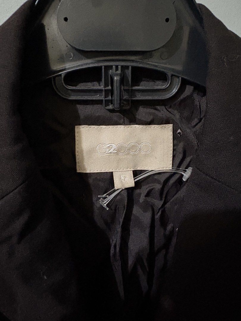 G2000 Blazer (Category: Coats, Jackets and Outerwear) located in Quezon City. Submitted by jindori._. (Listing ID 1467736314, Image 3). Description: Dimensions (Width x Length): 16.5 x 21 Color Rate: 5/10 Colors may vary due to lighting Ship out on weekends .