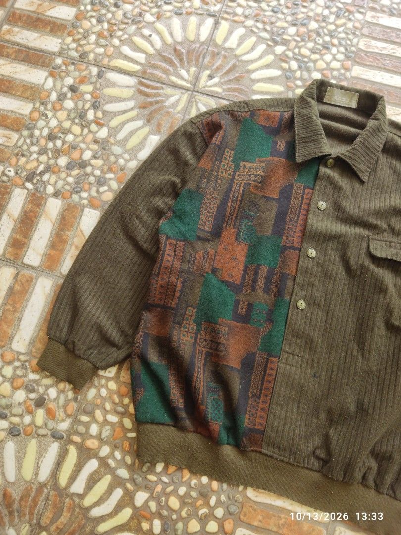 G2 1990s Colorblock Corduroy Pullover (Category: Coats, Jackets and Outerwear) located in Bulacan. Submitted by thr1ft_things (Listing ID 1467654591, Image 2). Description: G2 1990s Colorblock Corduroy Pullover Dimes: W 22.5 × L 26 Shoulder: 21 inch Sleeve Length: 19.5 Armpit Sleeve: 16 inch NO ISSUE NEEDS WASH.