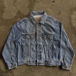 (Category: ) located in . Submitted by phthriftpingzz (Listing ID 1467674204, Image 1). Description: .