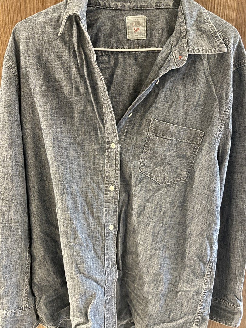 gap denim boyfriend longsleeves (Category: Shirts) located in Manila. Submitted by happymoon_0ae0c8 (Listing ID 1467678228, Image 1). Description: - s to m.