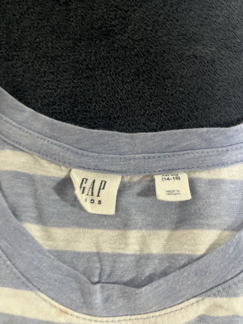 Gap Long Sleeve (Category: Coats, Jackets and Outerwear) located in Cabanatuan. Submitted by fabulousshoppe (Listing ID 1467603108, Image 2). Description: .