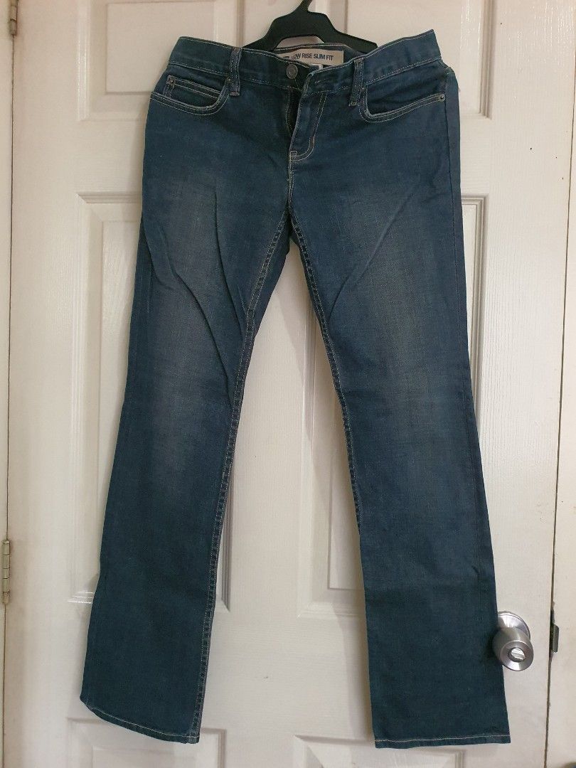 GAP Low Rise Slim Fit Jeans Size 2 (Category: Jeans) located in Paranaque City. Submitted by nicessities (Listing ID 1467608122, Image 1). Description: - Brand: GAP - Style: Low rise, slim fit with straight legs - Size: 2 - Color: Dark blue denim (clean wash) - Material: 97% cotton, 3% polyurethane (features a comfortable stretch) - Details: Classic five-pocket styling with zip fly - Mode of Payment: BPI, GCash - Shipping: Via J&T Express or Lala