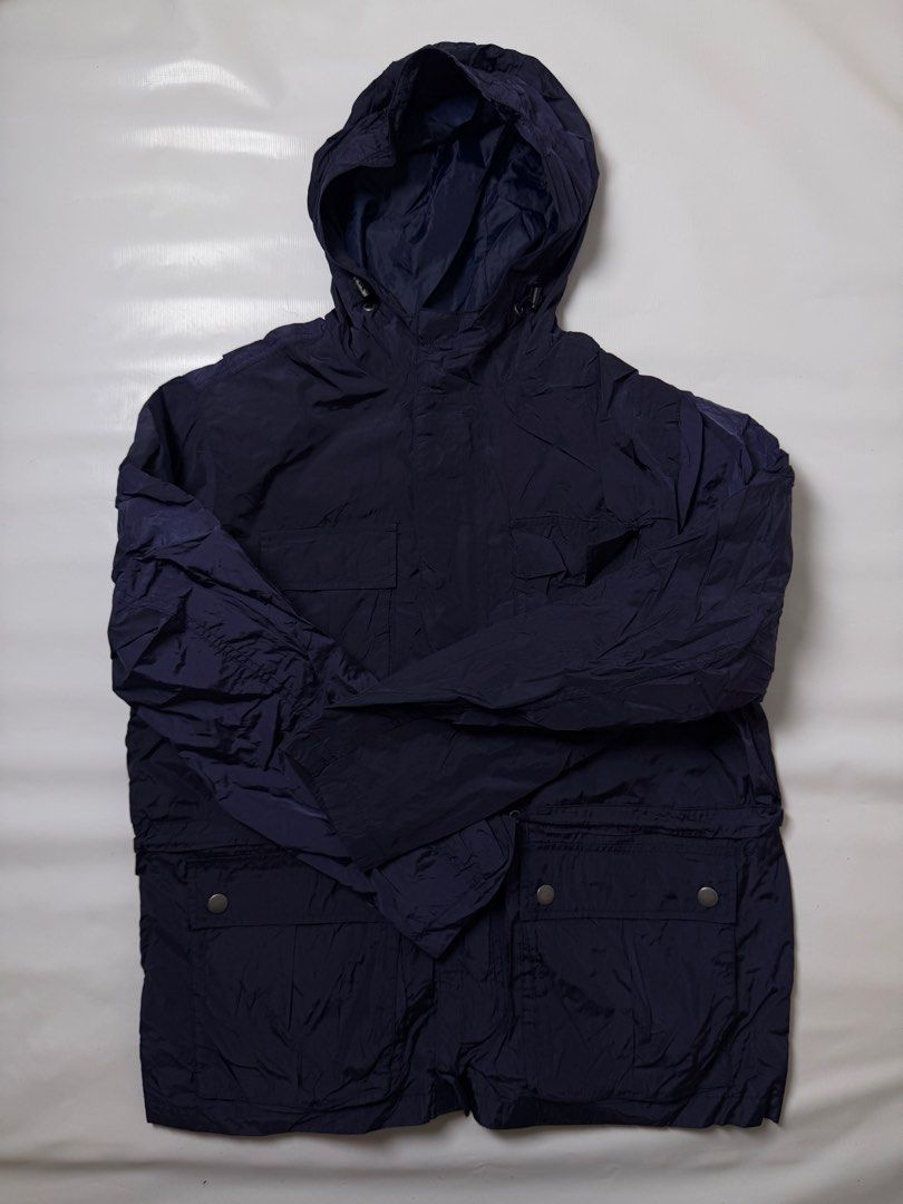 Gap Navy Blue Hooded Utility Jacket Size L (Category: Hoodies) located in Gapan. Submitted by rasthriftshop (Listing ID 1467805157, Image 2). Description: GAP Windbreaker Size on tag: L Dimes: 24 x 29 ₱500 + sf Condition: Excellent Color rate: 9/10 Issue: None.