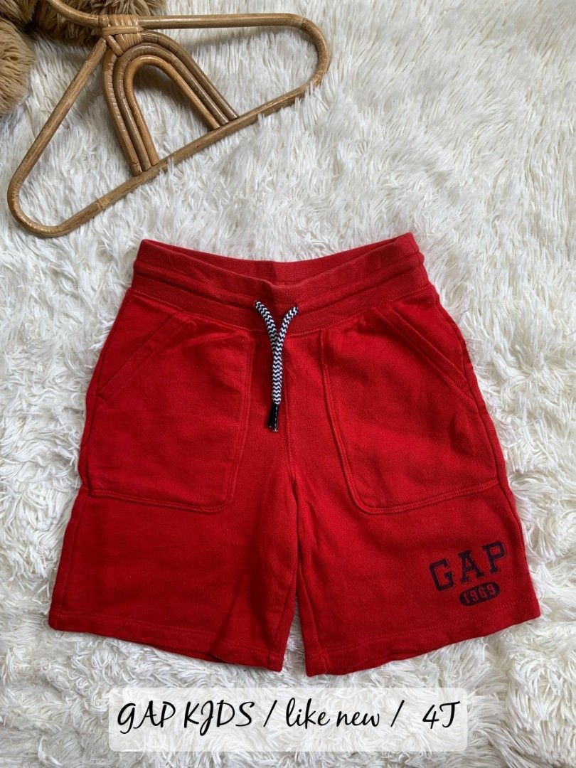 Gap short 4T (Category: Babies & Kids Fashion) located in General Santos City (Dadiangas). Submitted by happyhues_2021 (Listing ID 1467737501, Image 1). Description: .