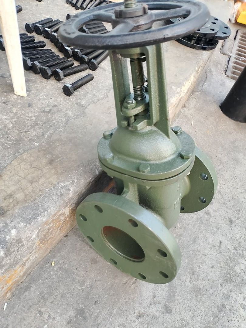 GATE VALVE SPECS: # 4 (Category: Everything Else Others) located in Manila. Submitted by joeyroque09 (Listing ID 1467626763, Image 1). Description: GATE VALVE SPECS: # 4.