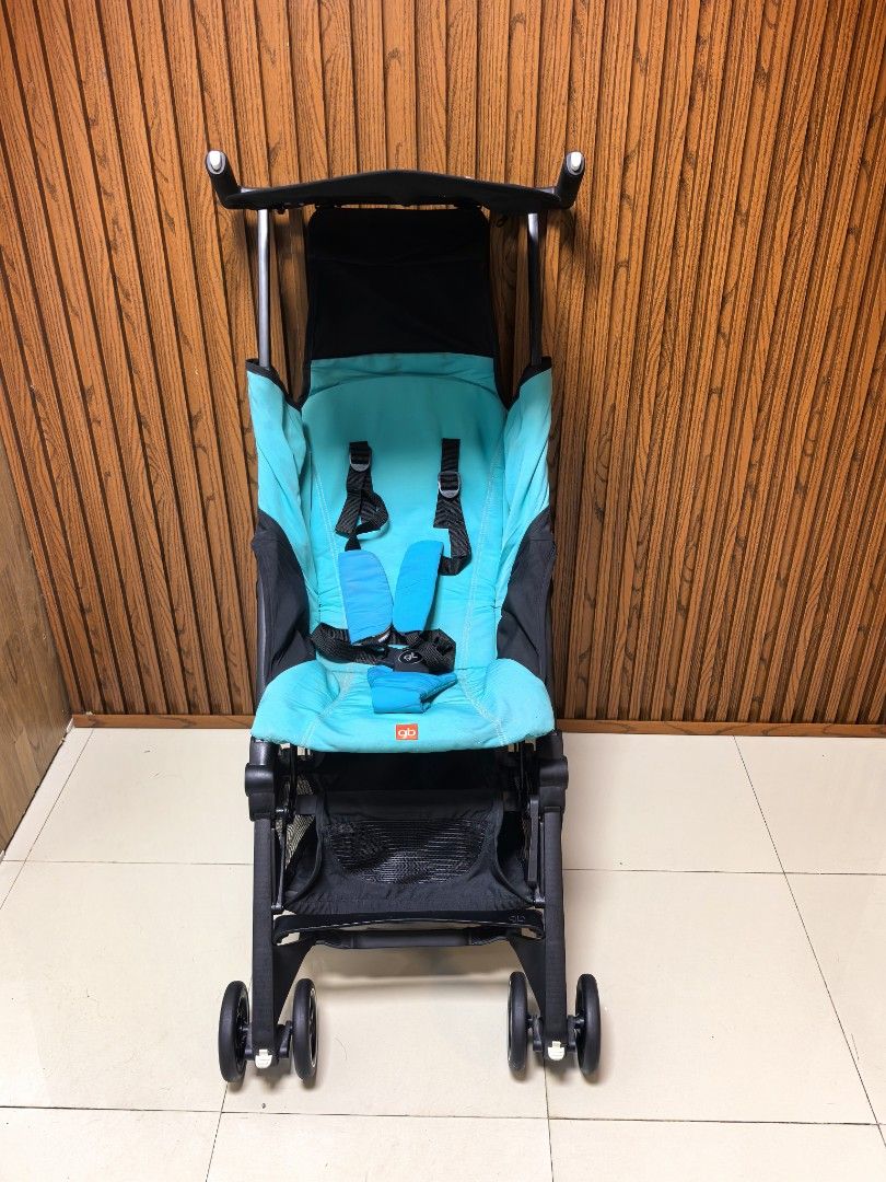 Gb pockit+ (Category: Strollers) located in Manila. Submitted by miradoming32070 (Listing ID 1467734699, Image 3). Description: Gb pockit + Smallest stroller Cabin approved Like new condition Loc :bagumbong caloocan.