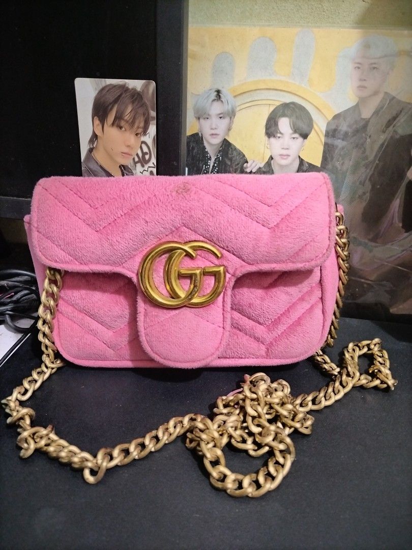 Gg Marmont pink bag (Category: Shoulder Bags) located in Valenzuela. Submitted by nurzdara28 (Listing ID 1467613504, Image 1). Description: Pink velvet or shearling GG Marmont shoulder bag with gold-tone hardware. Preloved. Lalamove ready..