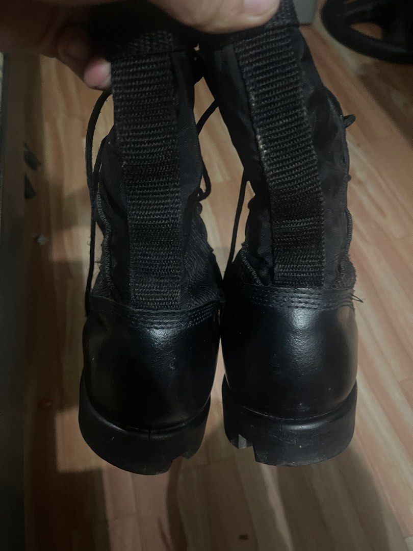 Gibsons combat boots (Category: Combat Sports) located in Manila. Submitted by young.jemuel18 (Listing ID 1467612147, Image 1). Description: Free bies 1 hand cuff 1 tactical knife 1 ice pick .