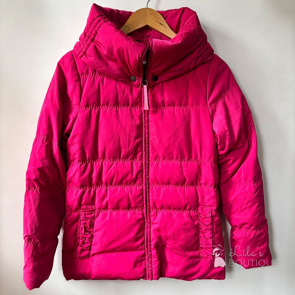 Giordano Funnel Neck Down Puffer Jacket (Category: Coats, Jackets and Outerwear) located in San Fernando. Submitted by lilasboutique (Listing ID 1467641562, Image 3). Description: Size: SMALL (S) Chest: 36 in | Length: 25 in | Sleeve: 24 in Fit: Regular • Good Condition. No issues, retains great loft/puffiness. • Brand: Giordano • Material: 100% Nylon Body and Sleeve | 100% Polyester Lining | 90% Down 10% Waterfowl Feathers • Color: Hot Pink / Fu