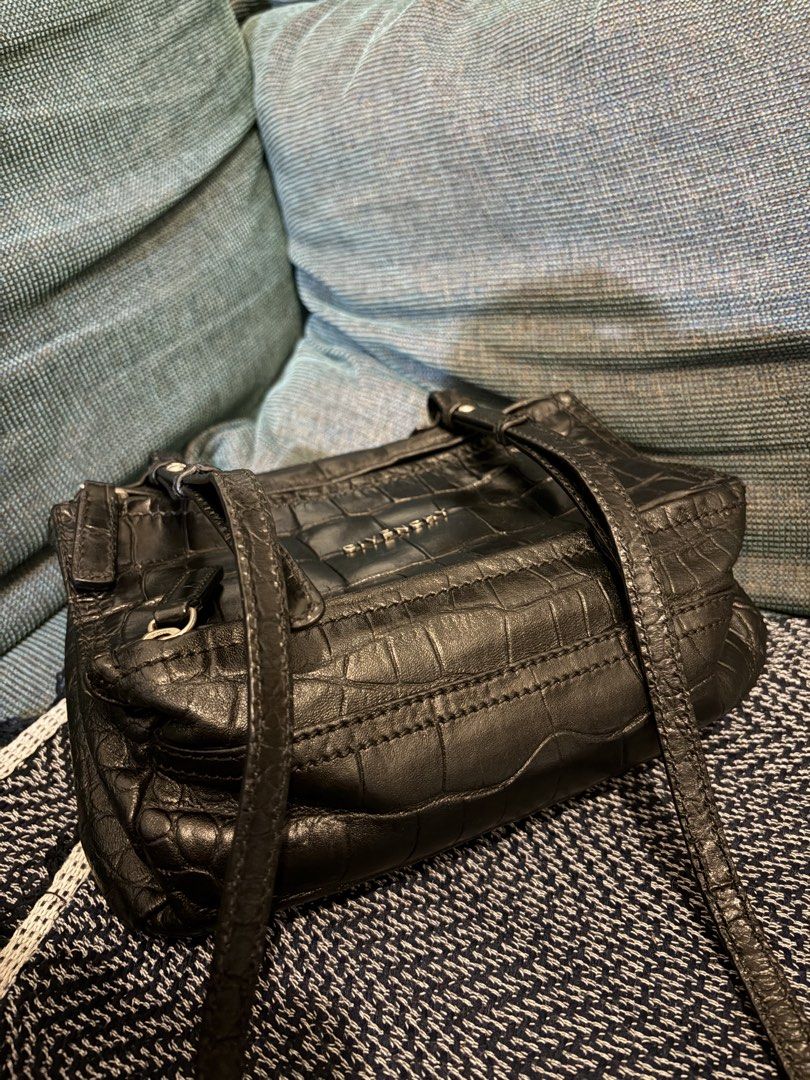 *Givenchy Pandora Bag with Certificate* (Category: Luxury Bags & Wallets) located in Mandaluyong City. Submitted by localbudol (Listing ID 1467838267, Image 2). Description: .